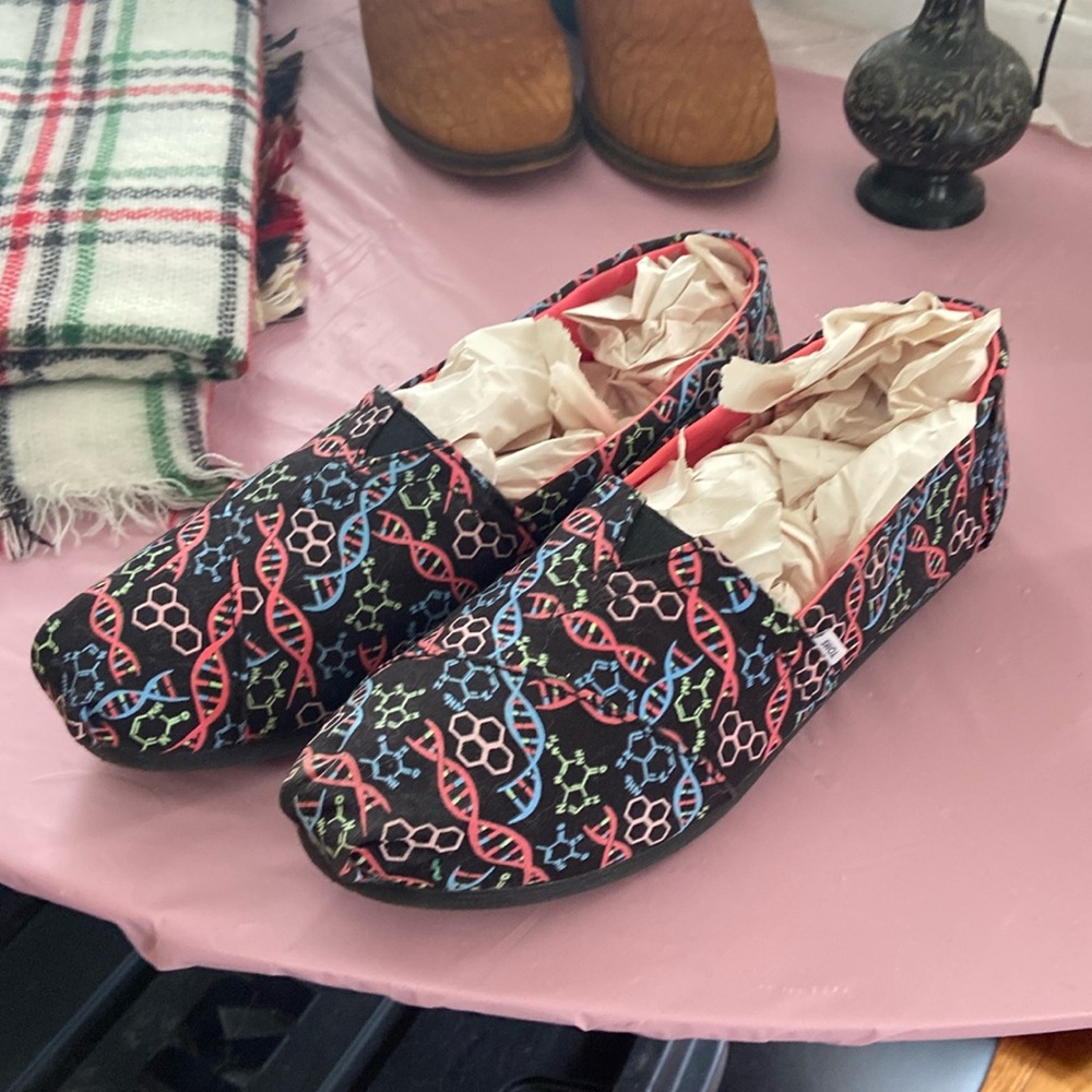 TOMS DNA Print alpargatas